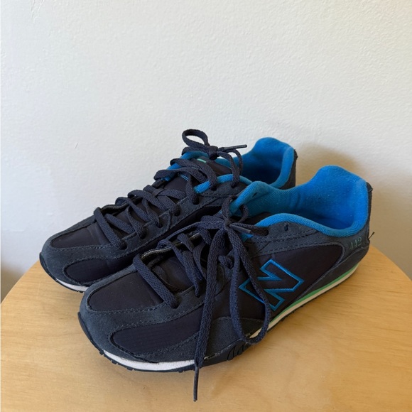 New Balance Blue and Black Sneakers 442 - Picture 1 of 7